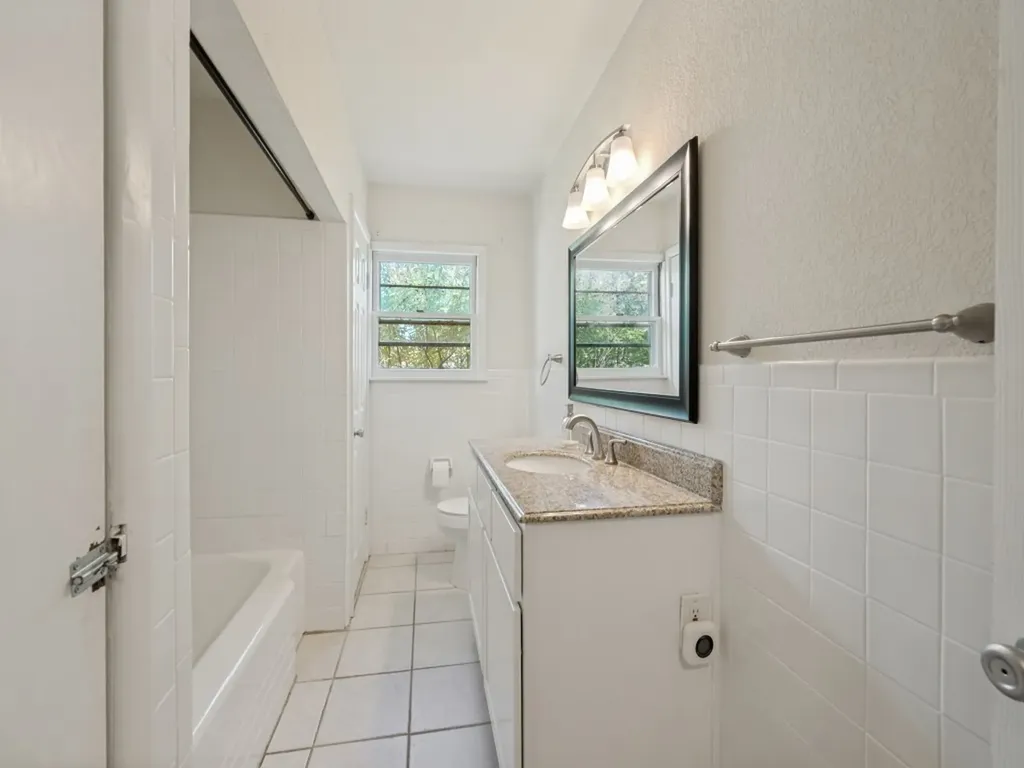 1218 Warden Street Benbrook TX 76126