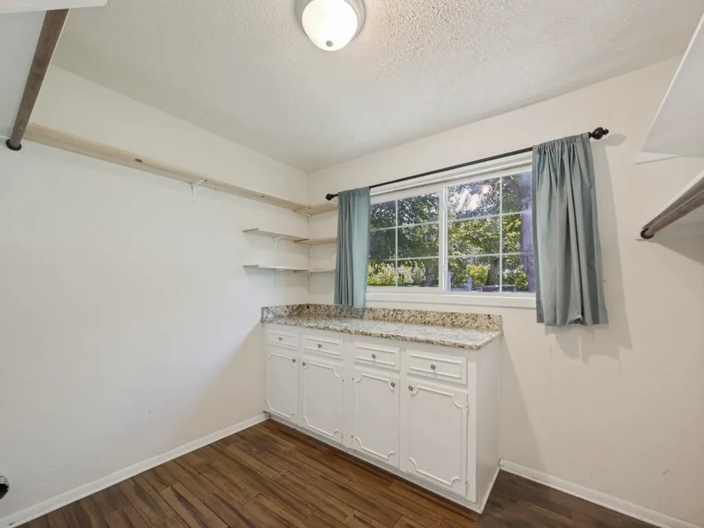 1218 Warden Street Benbrook TX 76126