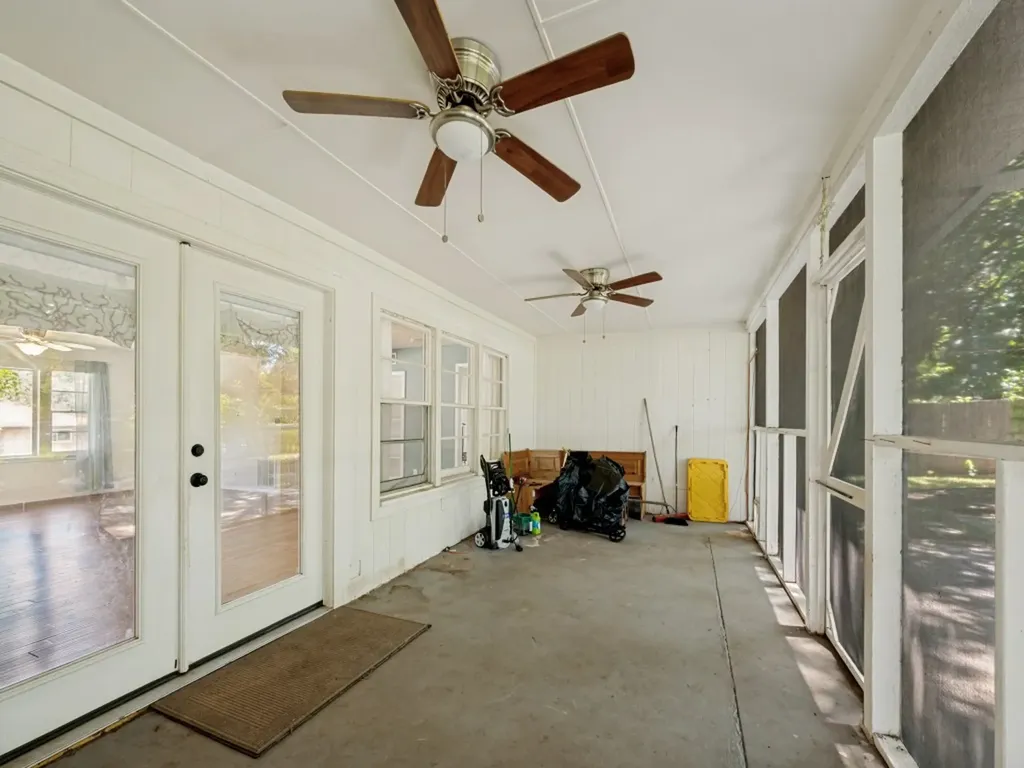 1218 Warden Street Benbrook TX 76126