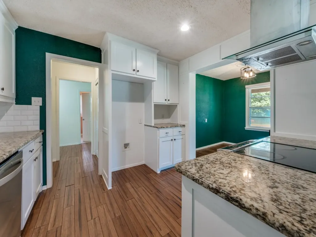 1218 Warden Street Benbrook TX 76126