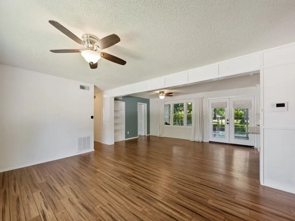 1218 Warden Street Benbrook TX 76126