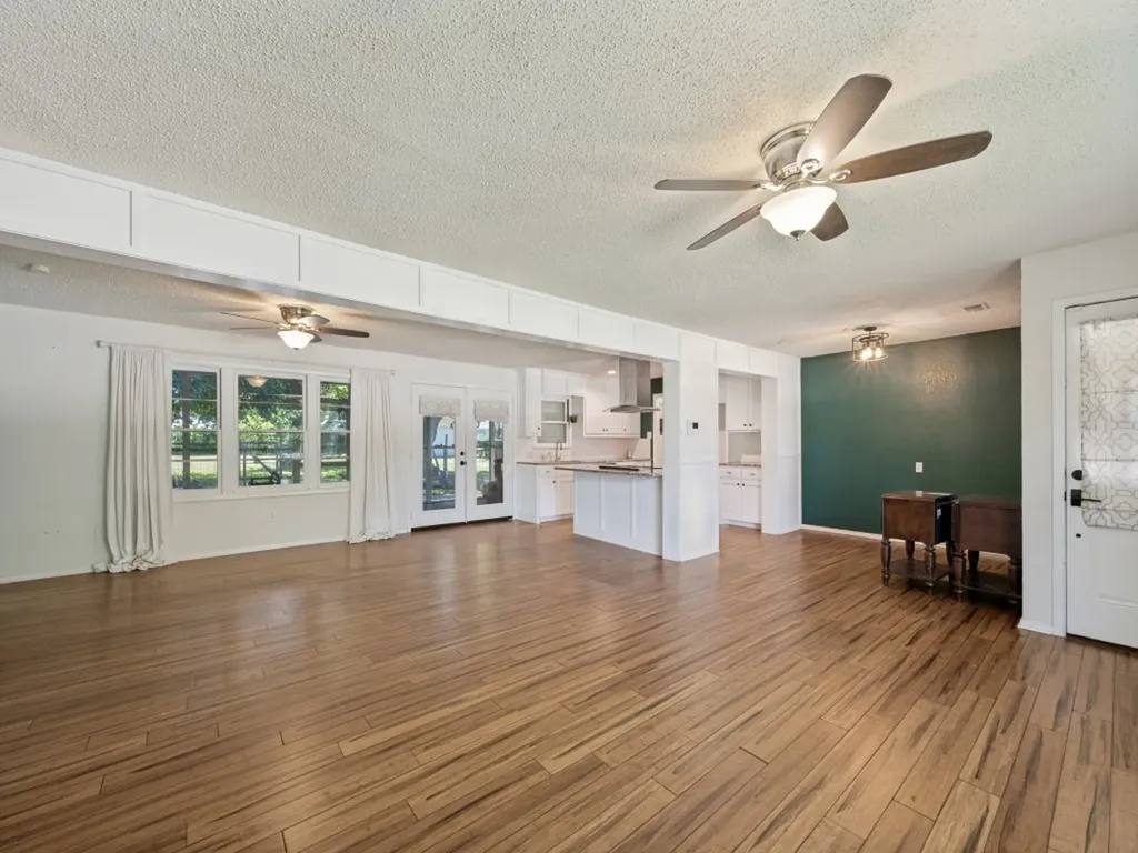 1218 Warden Street Benbrook TX 76126
