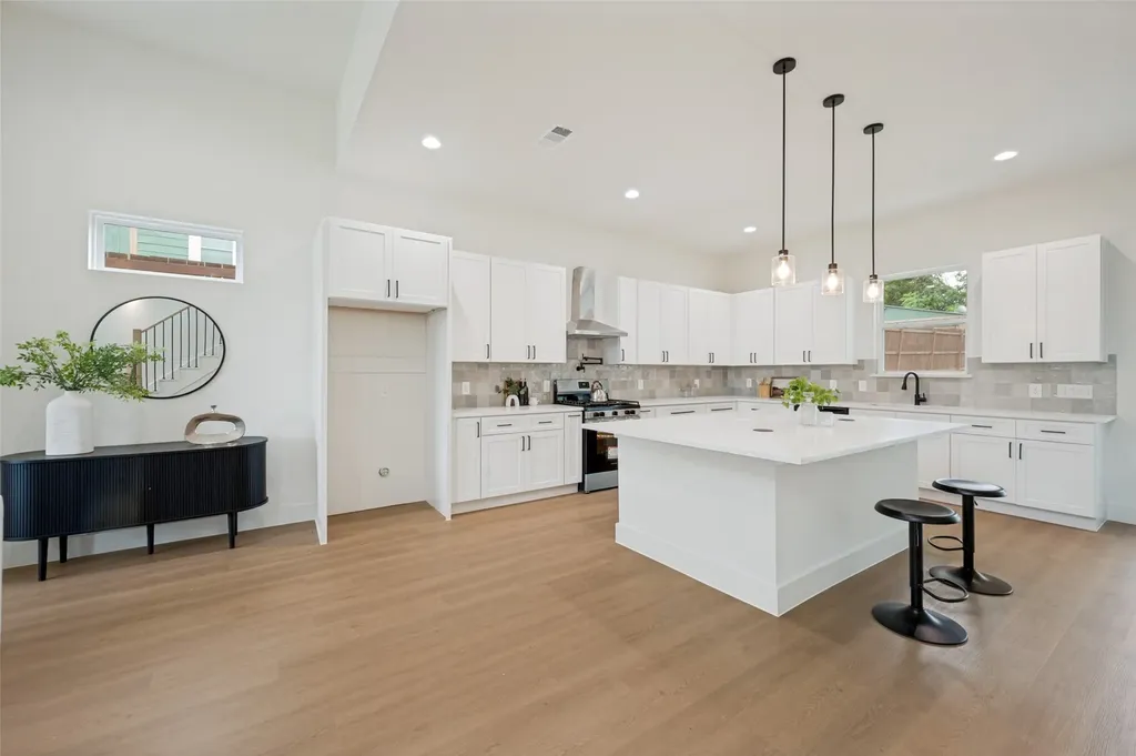1511 Morrell Avenue Dallas TX 75203