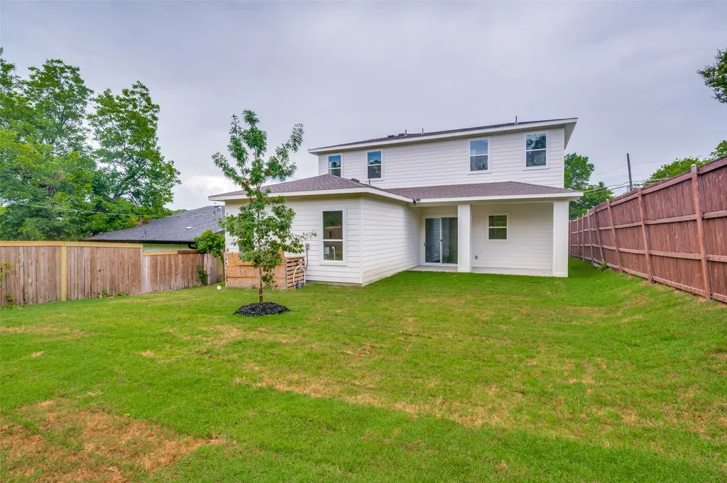 1511 Morrell Avenue Dallas TX 75203
