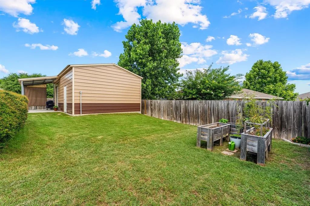 205 Onyx Drive Hewitt TX 76643