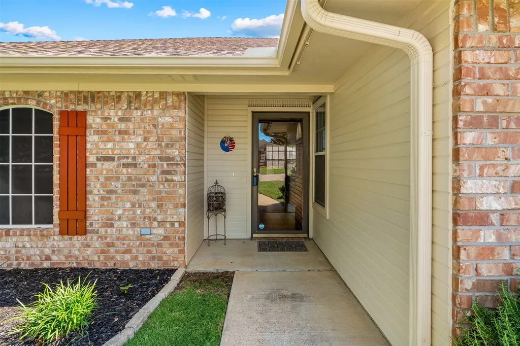 205 Onyx Drive Hewitt TX 76643