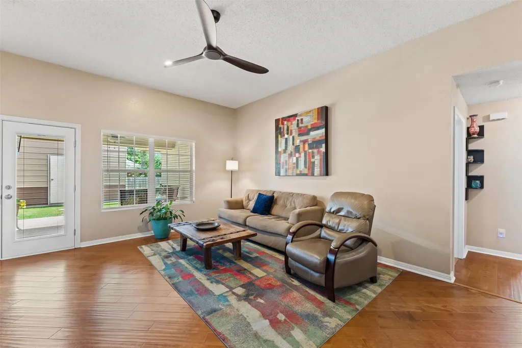 205 Onyx Drive Hewitt TX 76643