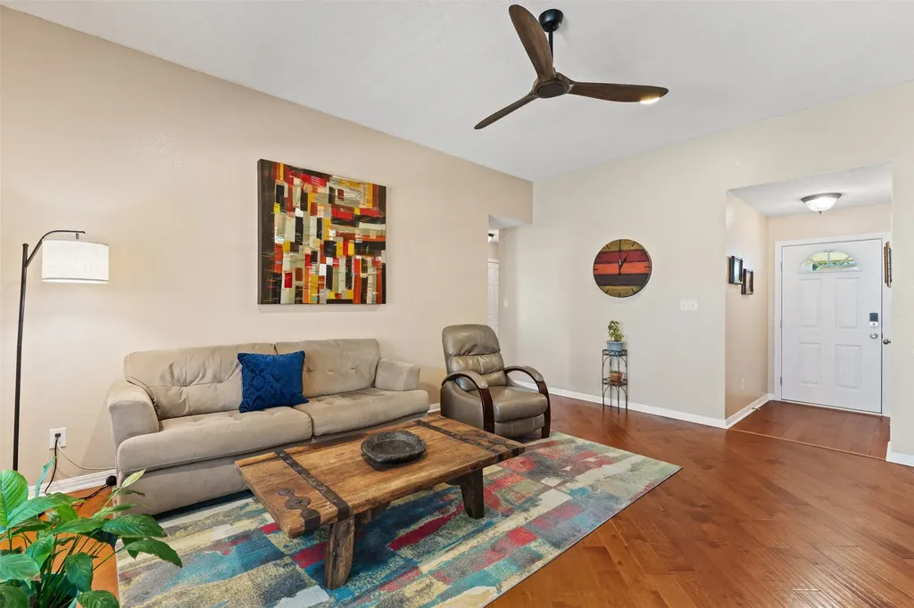 205 Onyx Drive Hewitt TX 76643