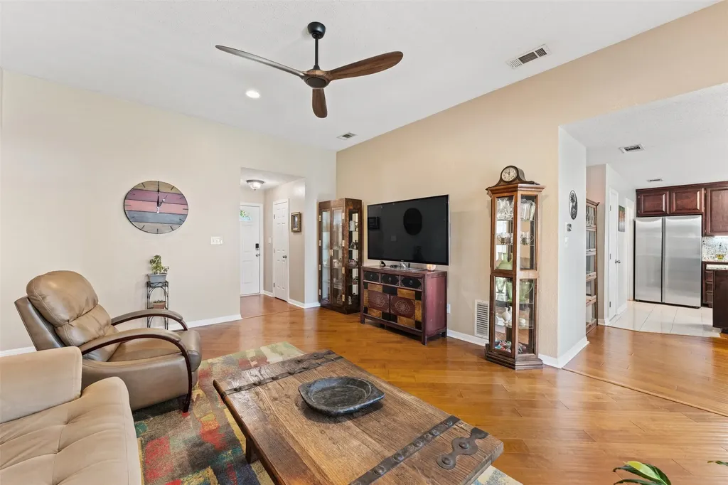 205 Onyx Drive Hewitt TX 76643