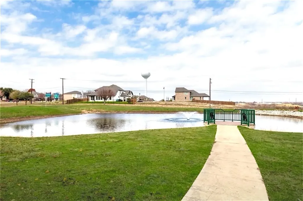 514 Hillcrest Circle Justin TX 76247