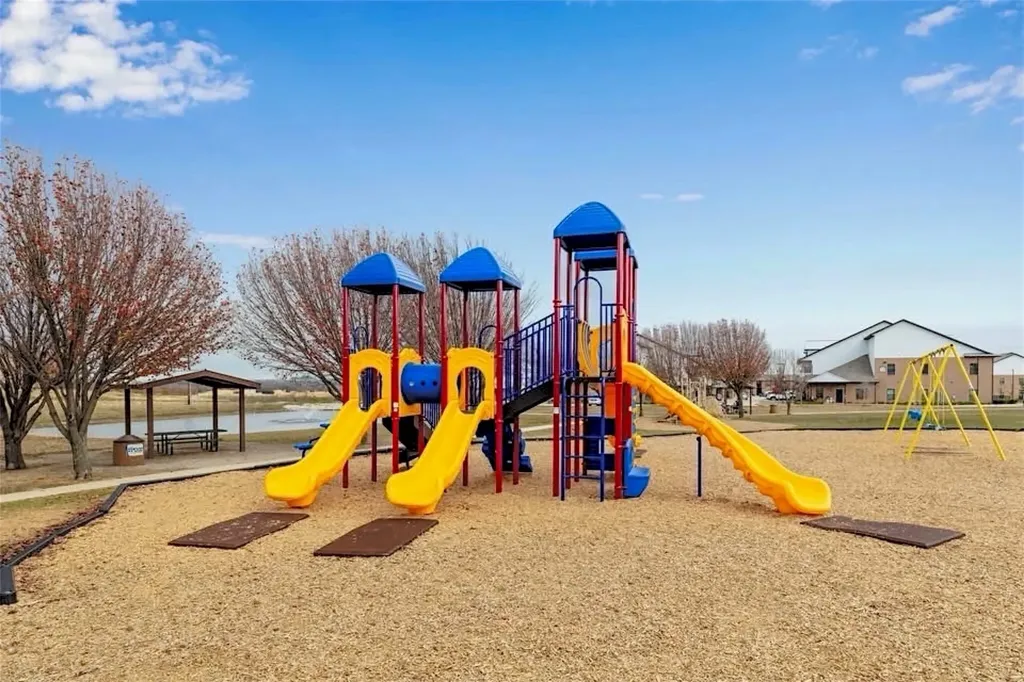 514 Hillcrest Circle Justin TX 76247