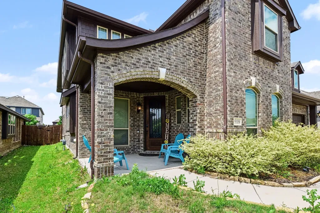 919 Honey Locust Drive Fate TX 75087