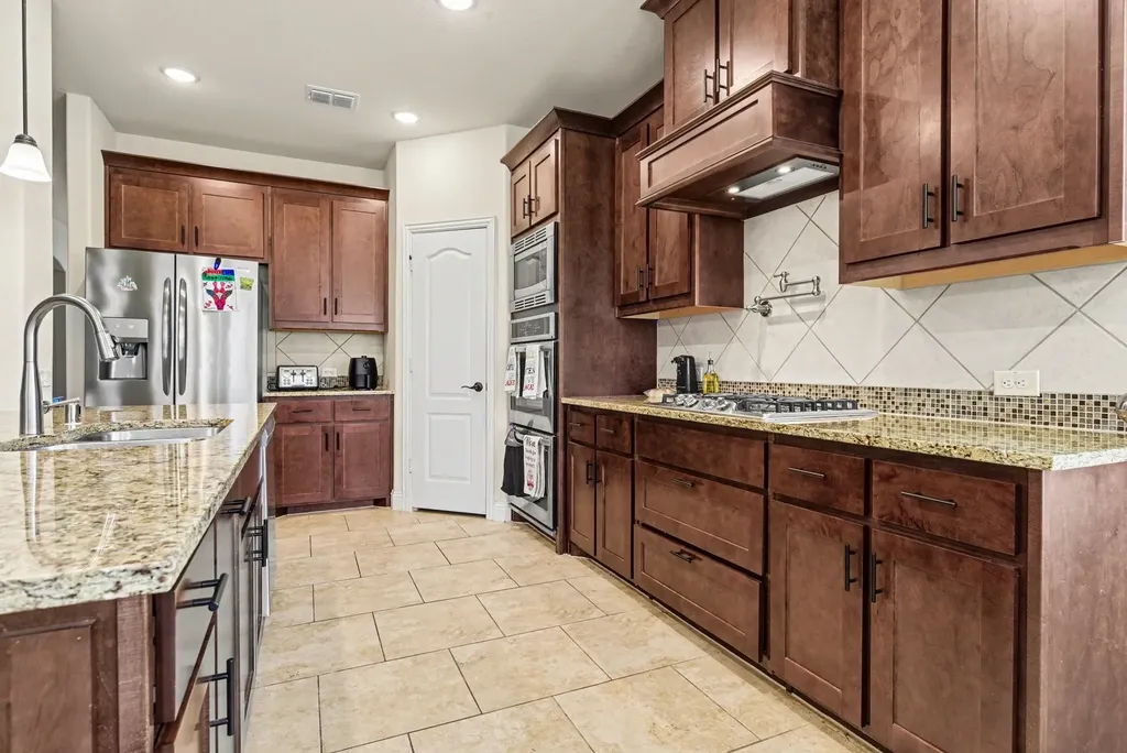919 Honey Locust Drive Fate TX 75087