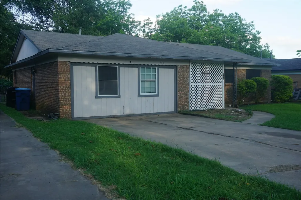 112 S Lynn Avenue Denison TX 75020