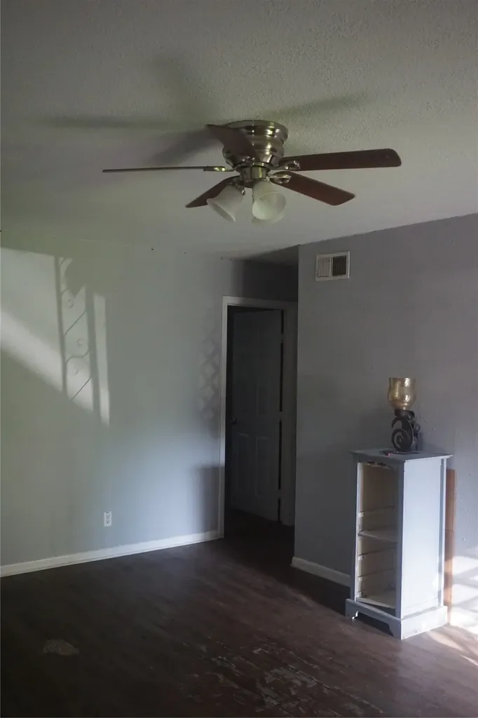 112 S Lynn Avenue Denison TX 75020