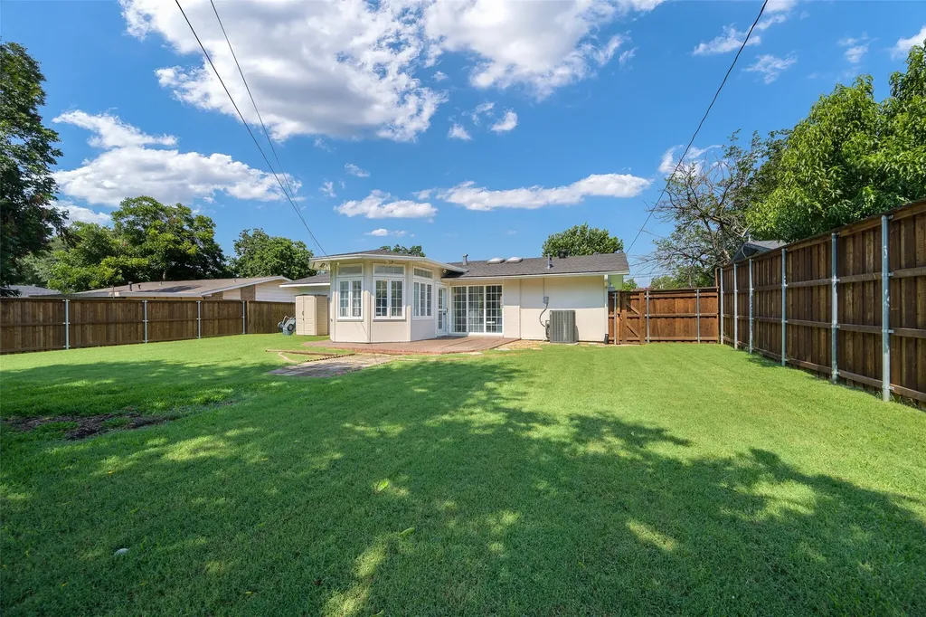 13536 Castleton Drive Farmers Branch TX 75234