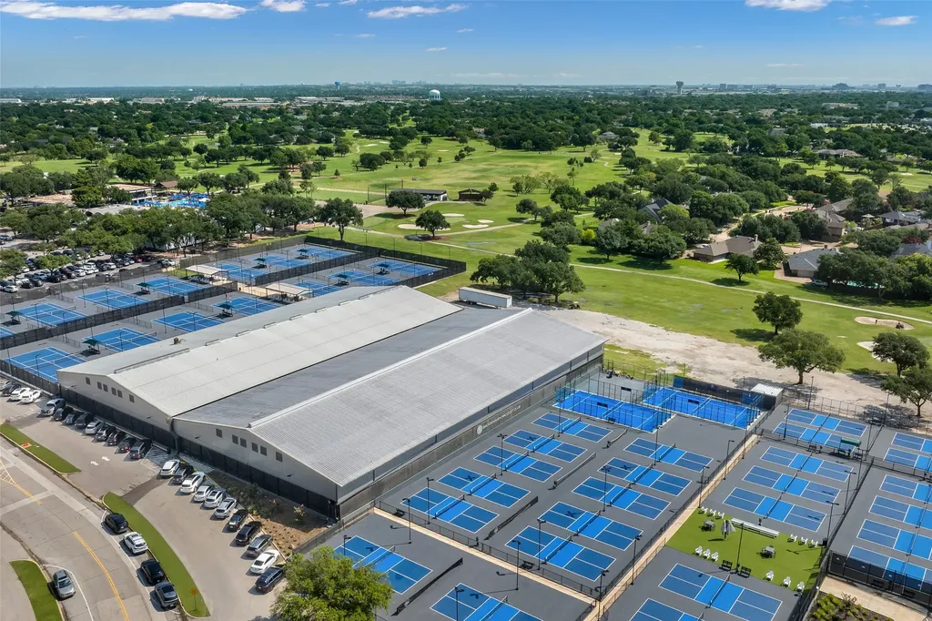 13536 Castleton Drive Farmers Branch TX 75234