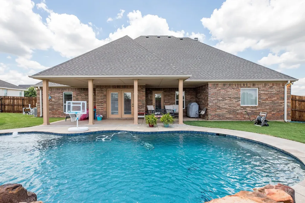 1004 Vineyard Lane Henrietta TX 76365