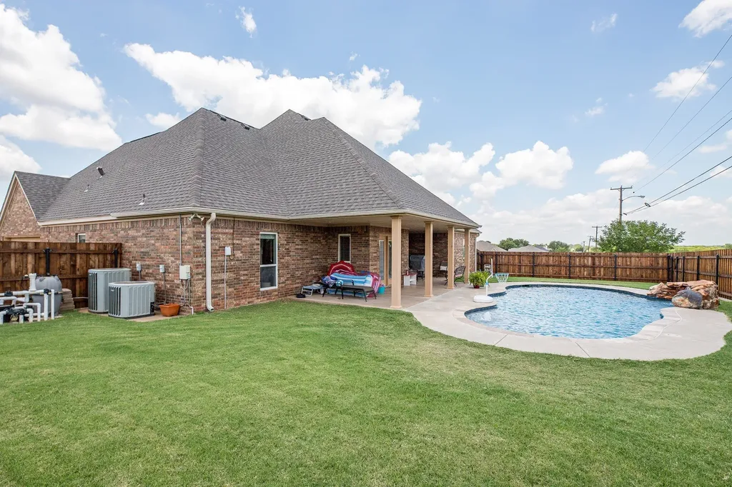 1004 Vineyard Lane Henrietta TX 76365