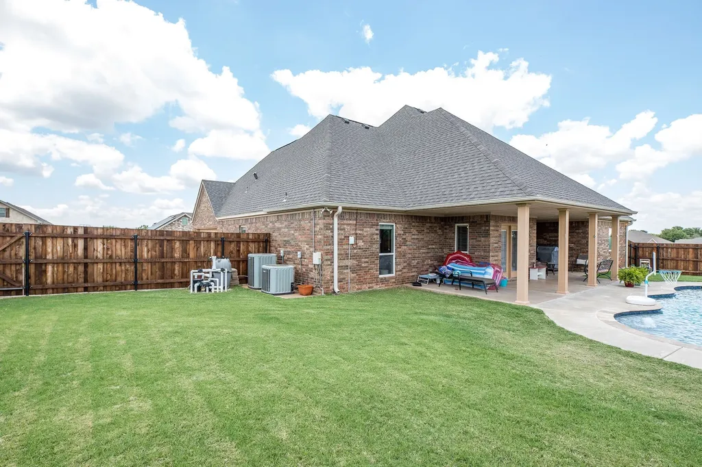 1004 Vineyard Lane Henrietta TX 76365