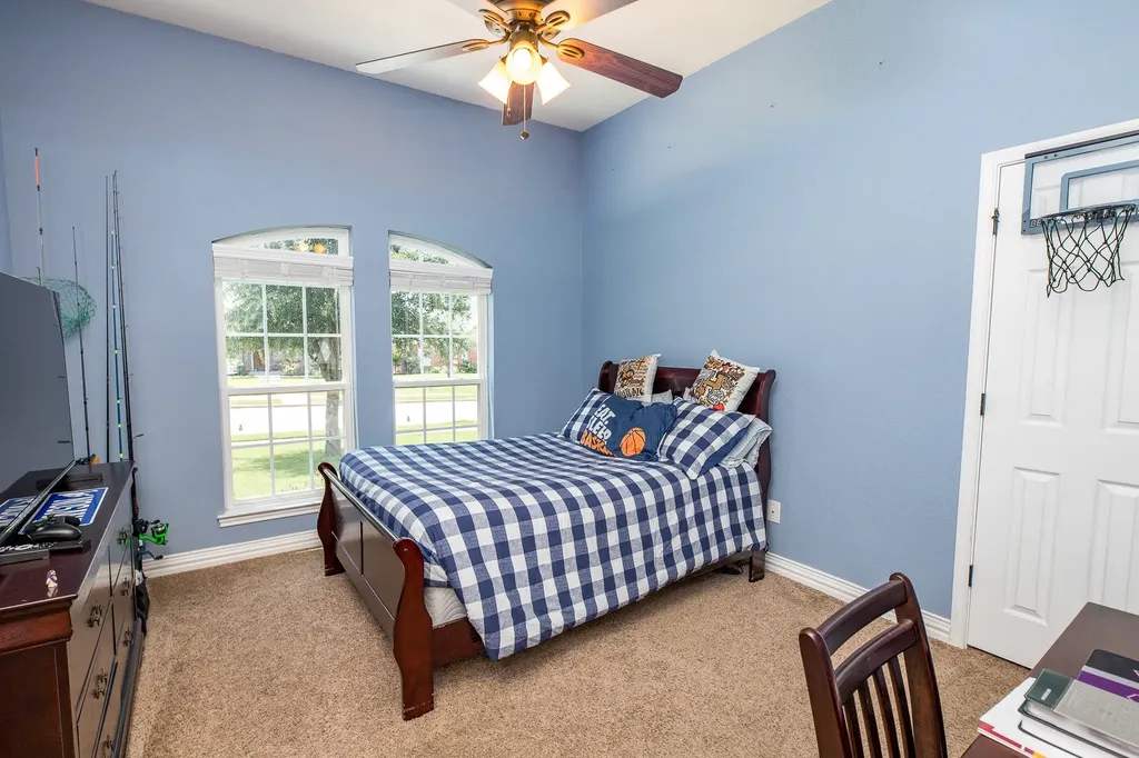 1004 Vineyard Lane Henrietta TX 76365