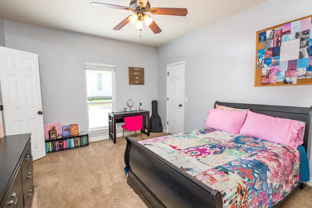 1004 Vineyard Lane Henrietta TX 76365