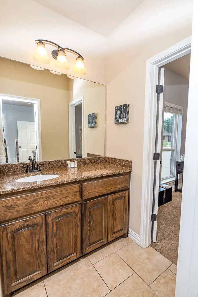 1004 Vineyard Lane Henrietta TX 76365