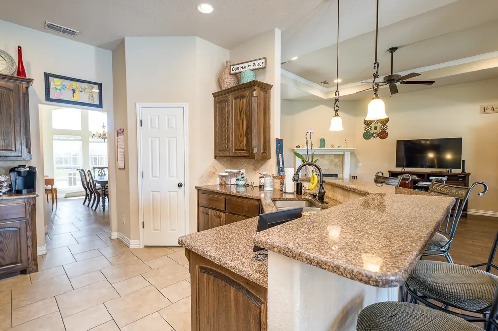 1004 Vineyard Lane Henrietta TX 76365