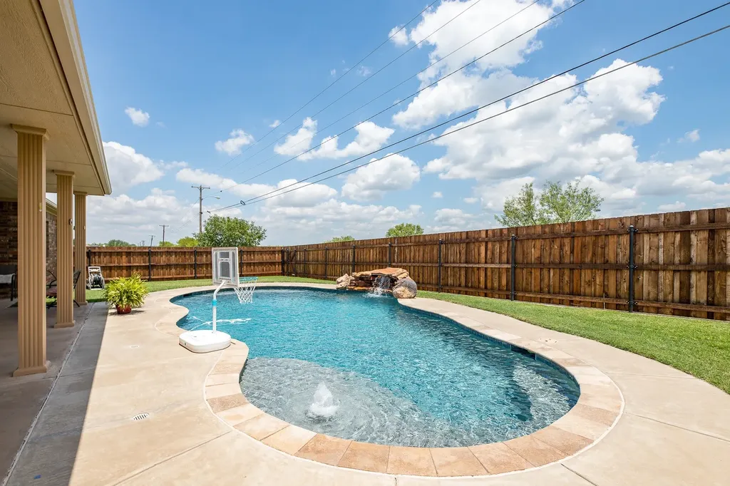 1004 Vineyard Lane Henrietta TX 76365
