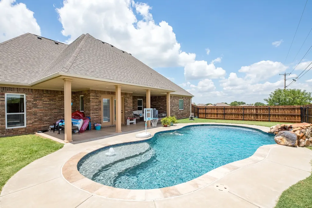 1004 Vineyard Lane Henrietta TX 76365