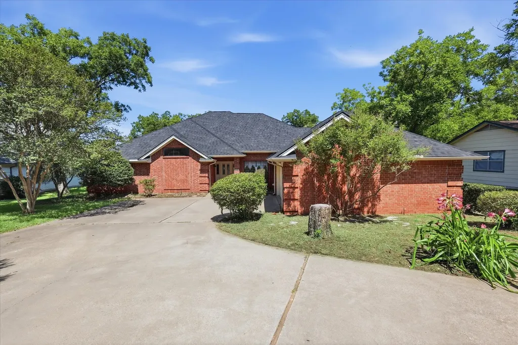 3910 Bandera Drive De Cordova TX 76049