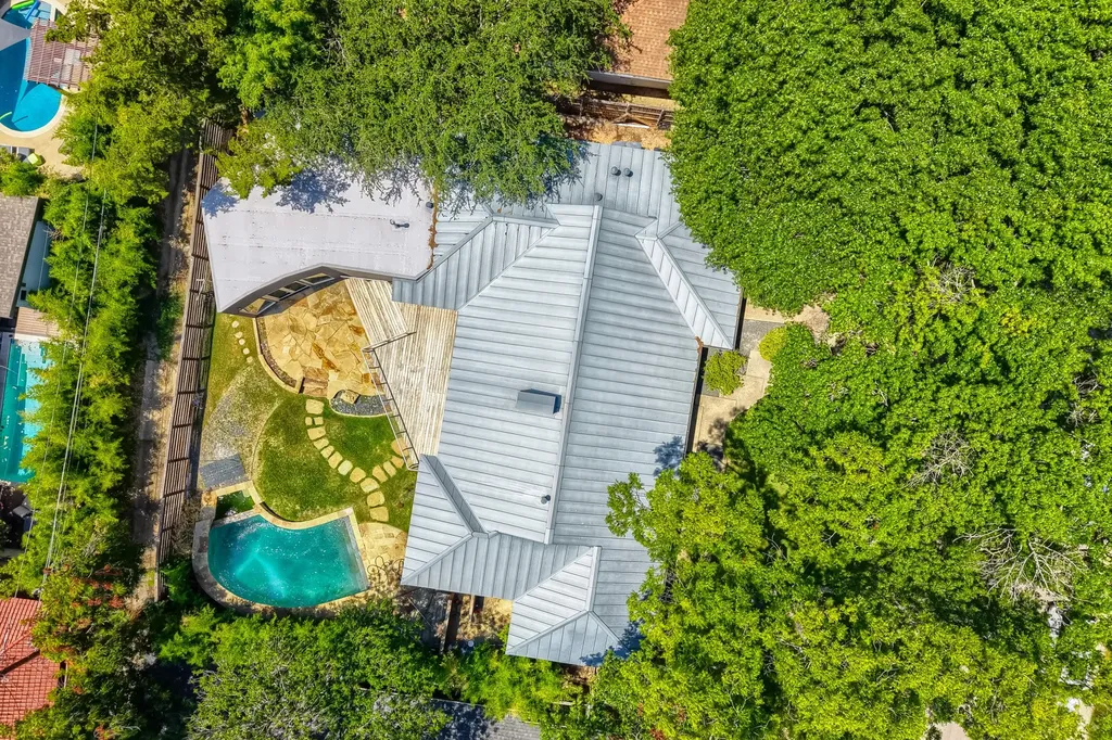 7236 Meadow Lake Avenue Dallas TX 75214