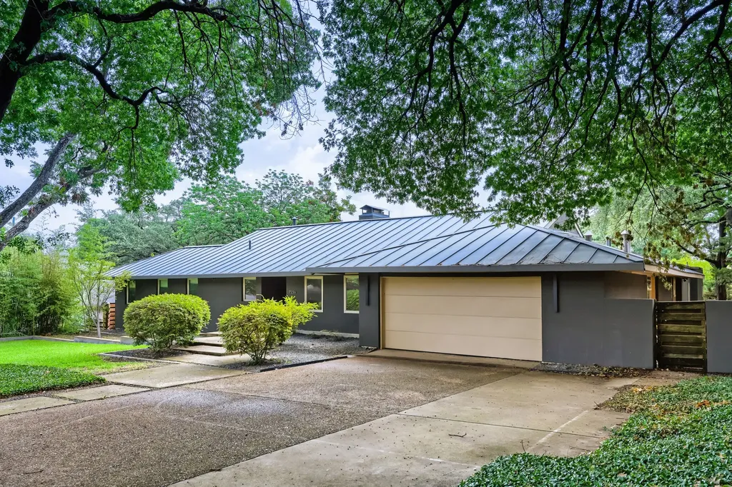 7236 Meadow Lake Avenue Dallas TX 75214
