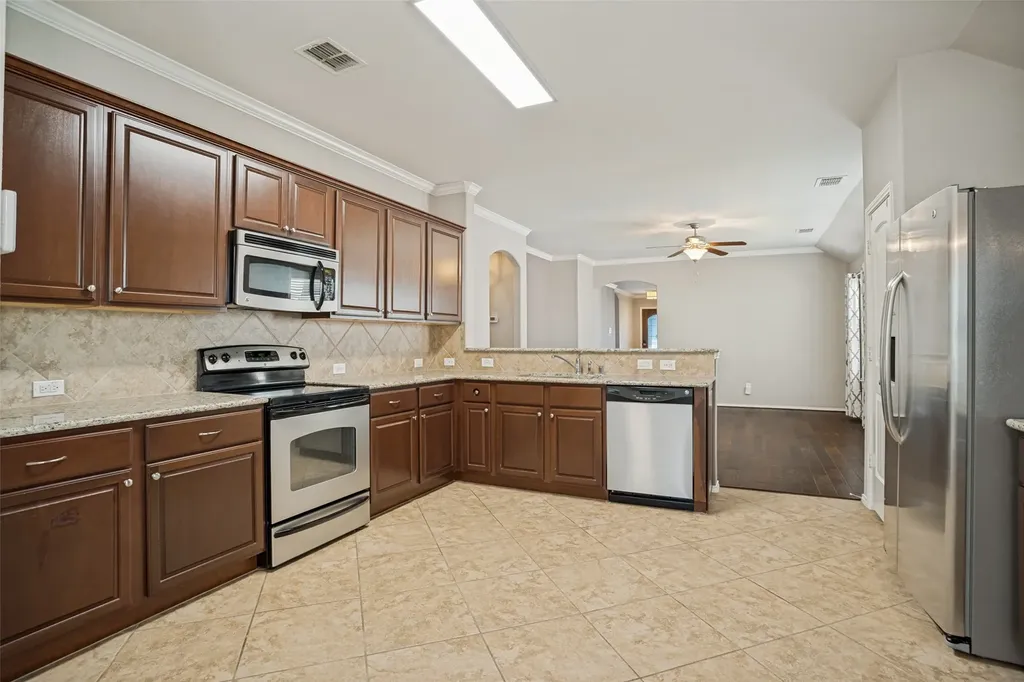 8835 Tucker Street Cross Roads TX 76227
