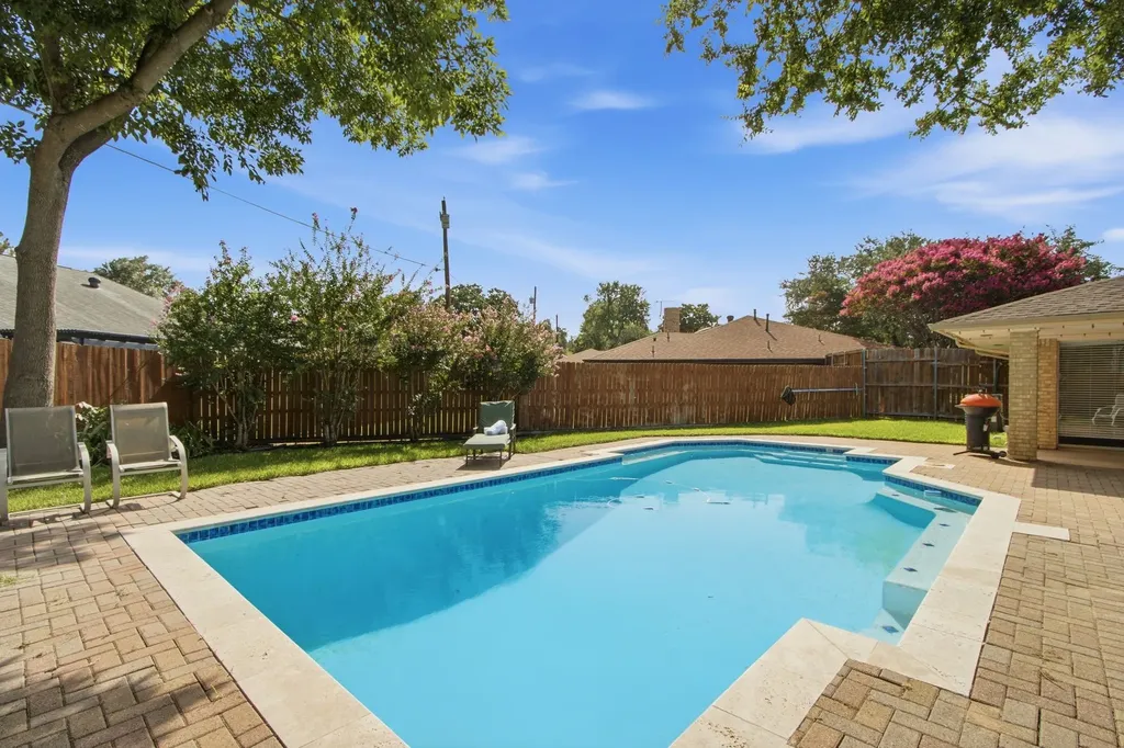 500 Irongate Circle Irving TX 75060