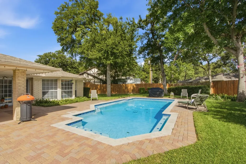 500 Irongate Circle Irving TX 75060