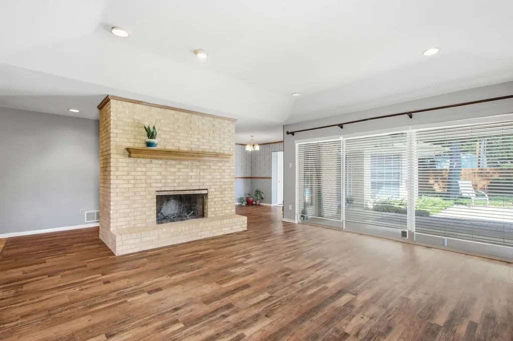 500 Irongate Circle Irving TX 75060