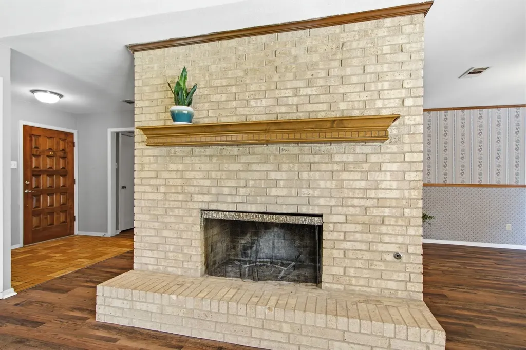 500 Irongate Circle Irving TX 75060