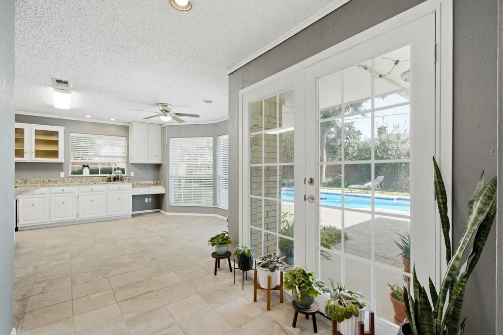 500 Irongate Circle Irving TX 75060