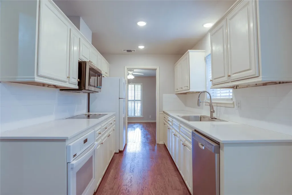615 Oxford Drive Sherman TX 75092