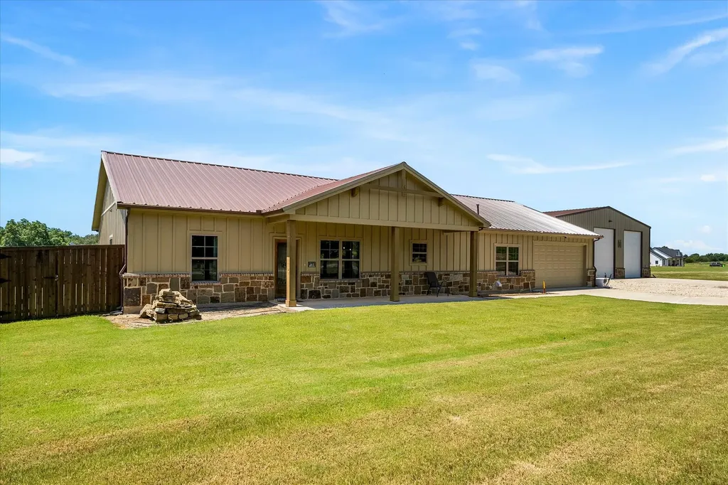 3157 Fm 2194 Celeste TX 75423
