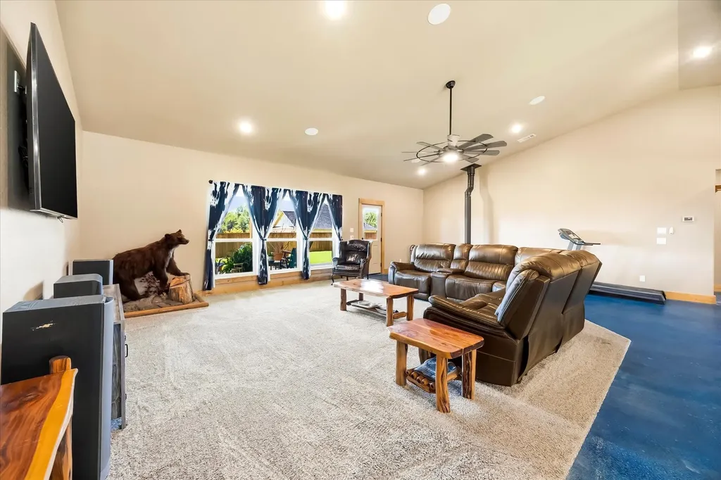 3157 Fm 2194 Celeste TX 75423