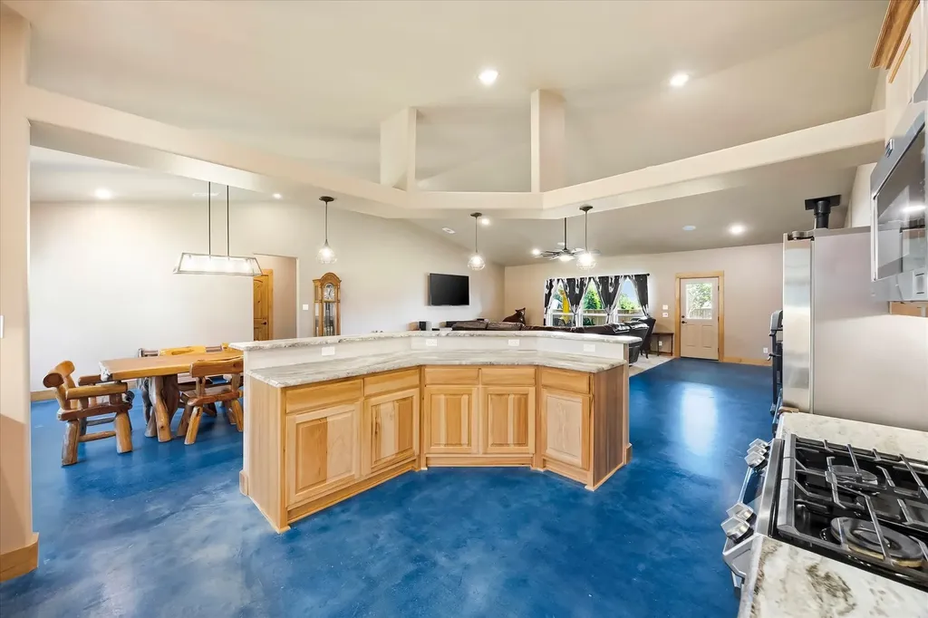 3157 Fm 2194 Celeste TX 75423
