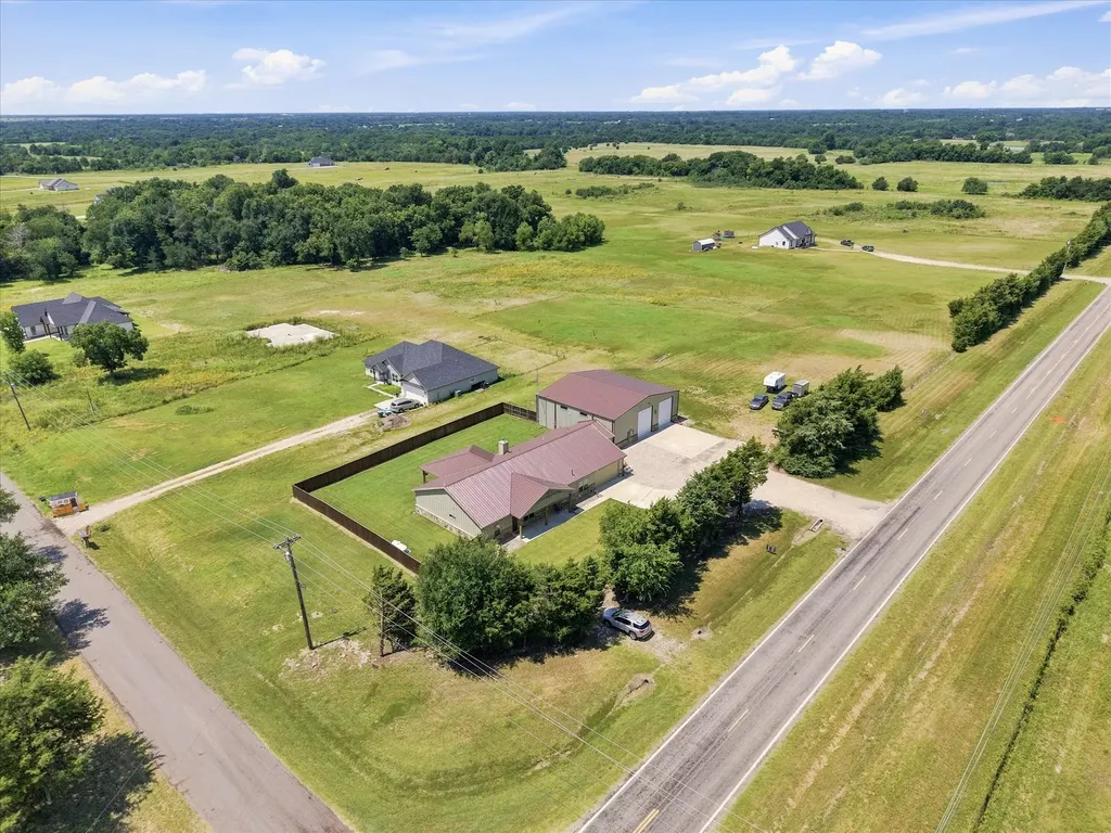 3157 Fm 2194 Celeste TX 75423