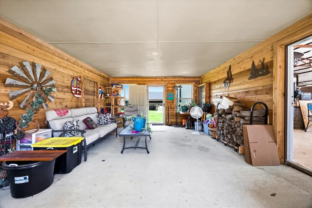 3157 Fm 2194 Celeste TX 75423