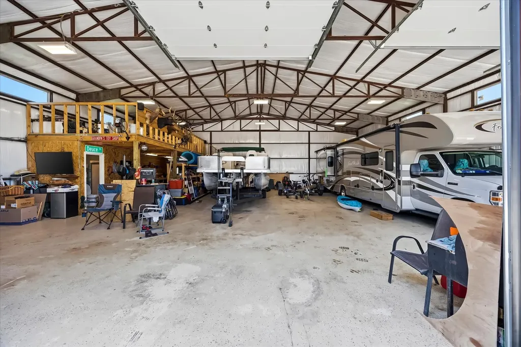 3157 Fm 2194 Celeste TX 75423