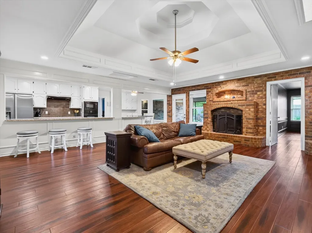 7304 Shady Hollow Lane North Richland Hills TX 76182