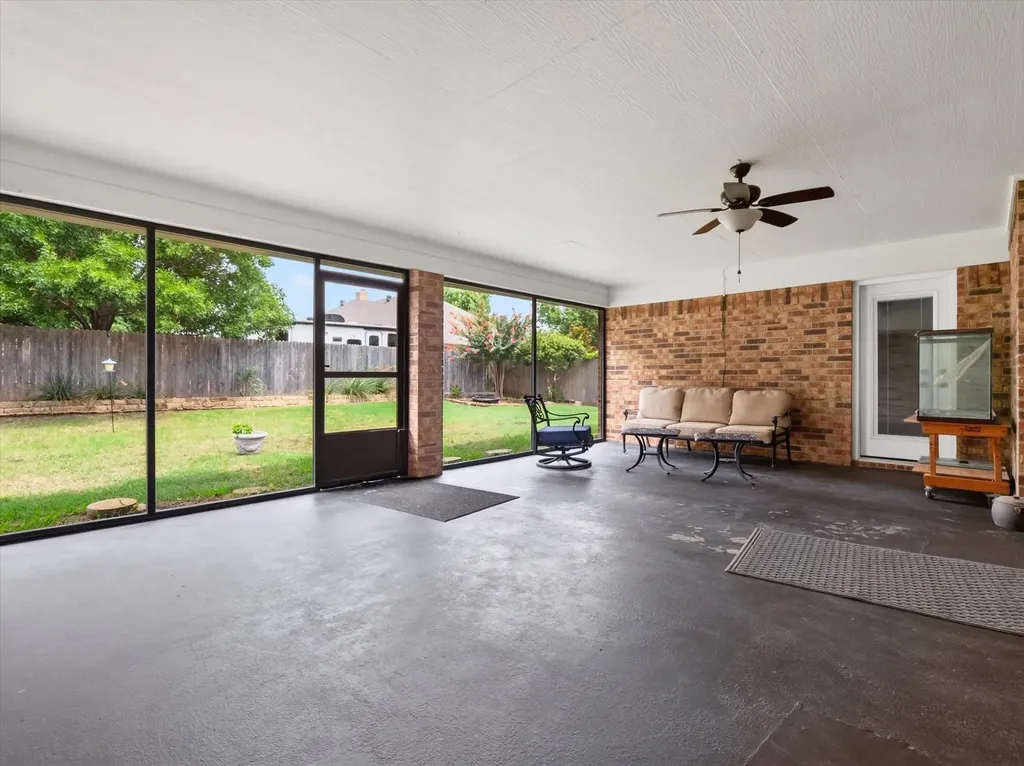 7304 Shady Hollow Lane North Richland Hills TX 76182
