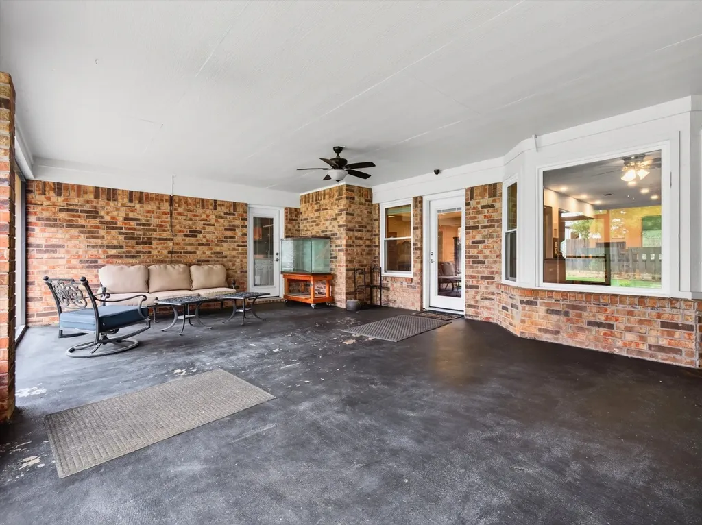 7304 Shady Hollow Lane North Richland Hills TX 76182