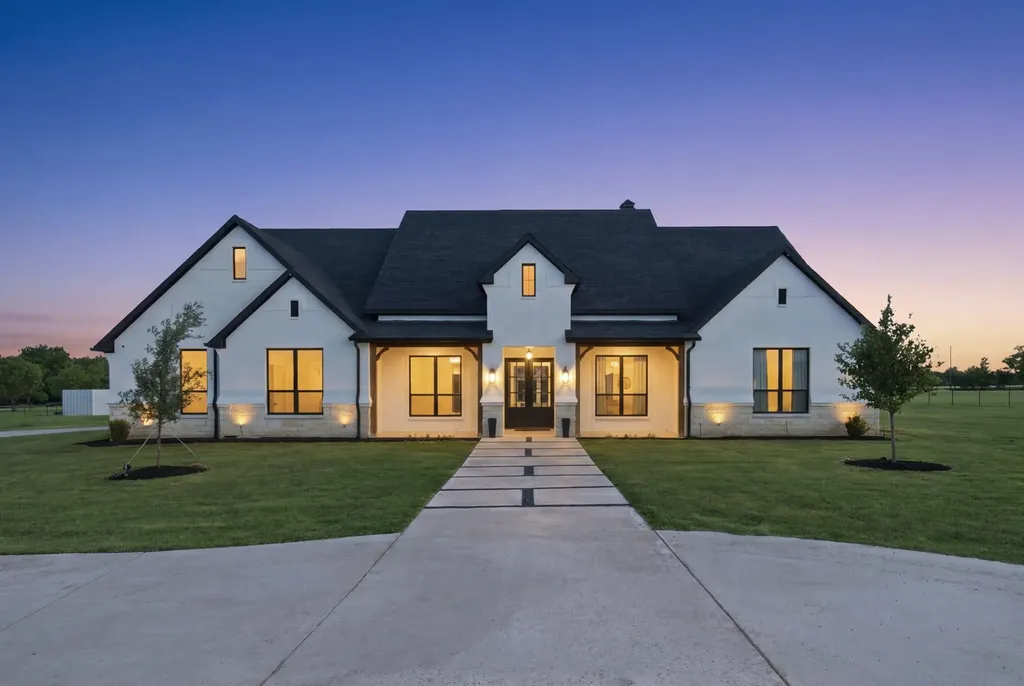 4790 Austin Circle Sanger TX 76266